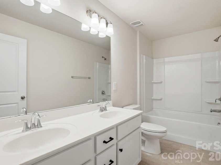 129 Slip Shot Lane, Troutman, NC 28166.  MLS# CAR4380817, YatesRealty ID 26376. 