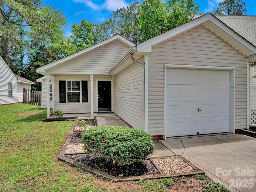 1170 Willet Drive, Rock Hill, SC 29732.  MLS# CAR4386550, YatesRealty ID 26377. 