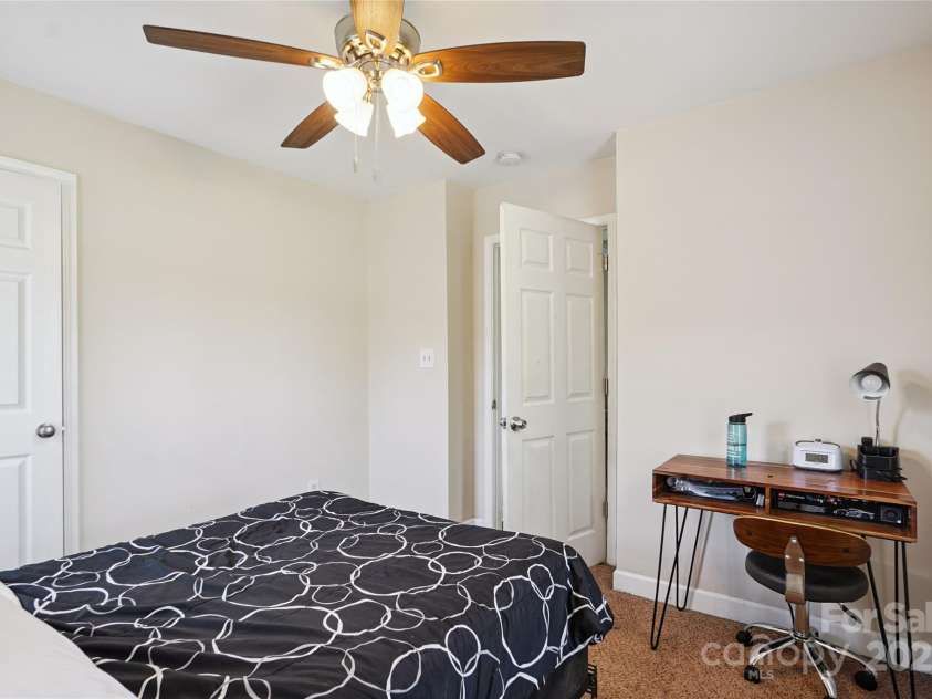 1632 A Street, Kannapolis, NC 28081.  MLS# CAR4280926, YatesRealty ID 26378. 