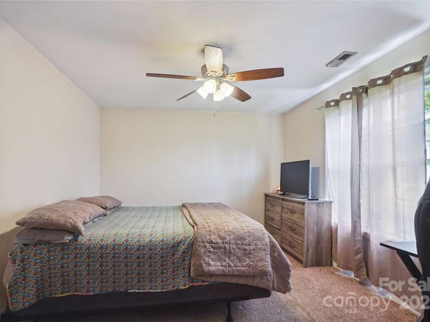 1632 A Street, Kannapolis, NC 28081.  MLS# CAR4280926, YatesRealty ID 26378. 