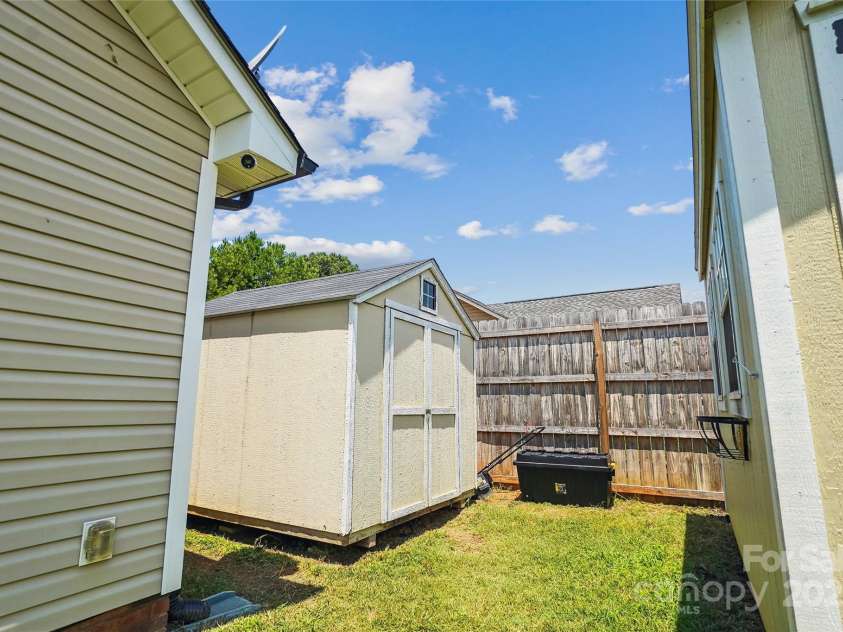 1632 A Street, Kannapolis, NC 28081.  MLS# CAR4280926, YatesRealty ID 26378. More storage