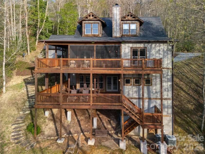 98 Eagle Watch Drive, Tuckasegee, NC 28783.  MLS# CAR4383466, YatesRealty ID 26378. 
