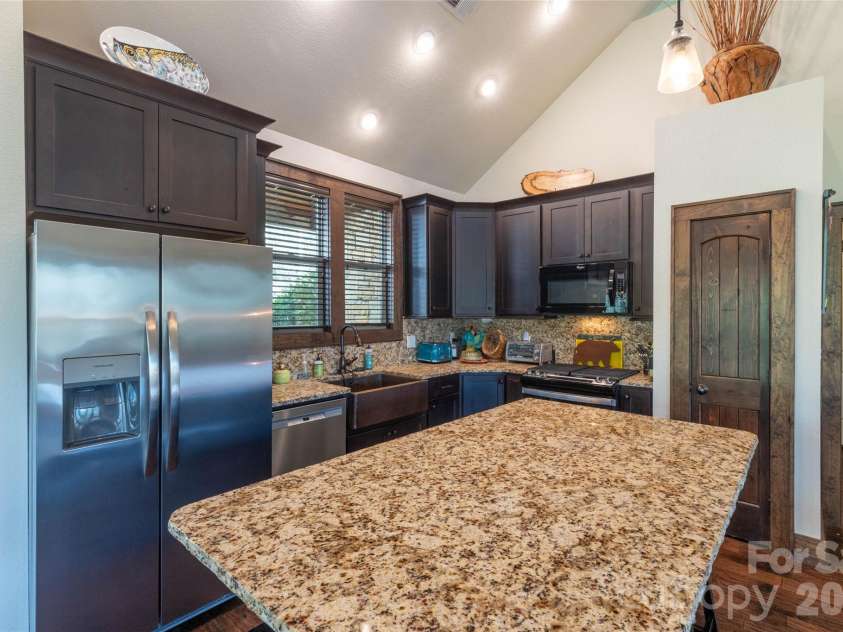 98 Eagle Watch Drive, Tuckasegee, NC 28783.  MLS# CAR4383466, YatesRealty ID 26378. 