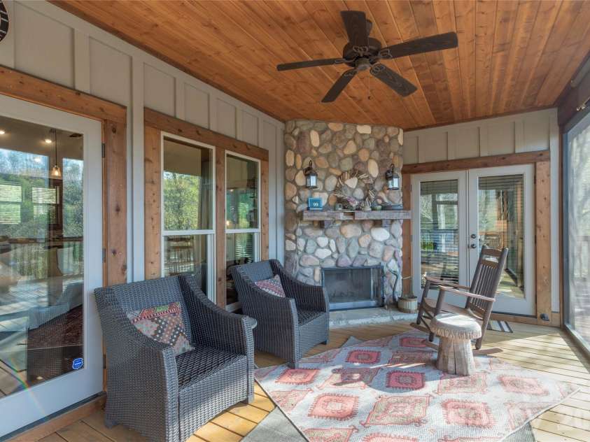 98 Eagle Watch Drive, Tuckasegee, NC 28783.  MLS# CAR4383466, YatesRealty ID 26378. 