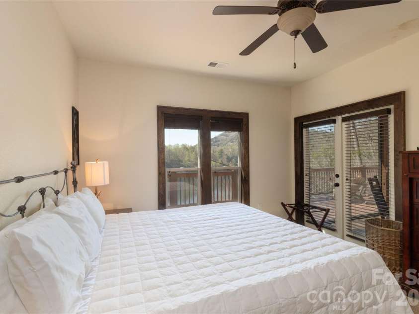 98 Eagle Watch Drive, Tuckasegee, NC 28783.  MLS# CAR4383466, YatesRealty ID 26378. 