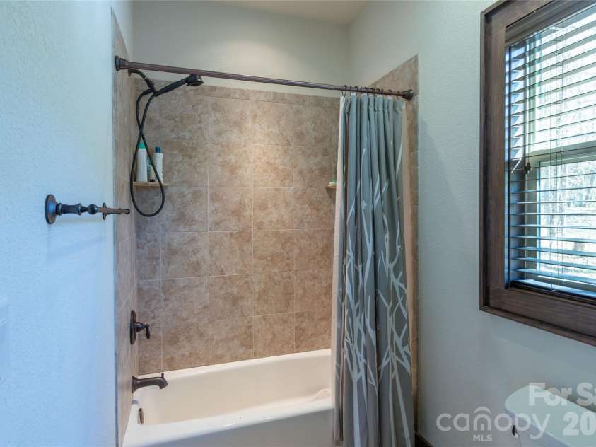 98 Eagle Watch Drive, Tuckasegee, NC 28783.  MLS# CAR4383466, YatesRealty ID 26378. 