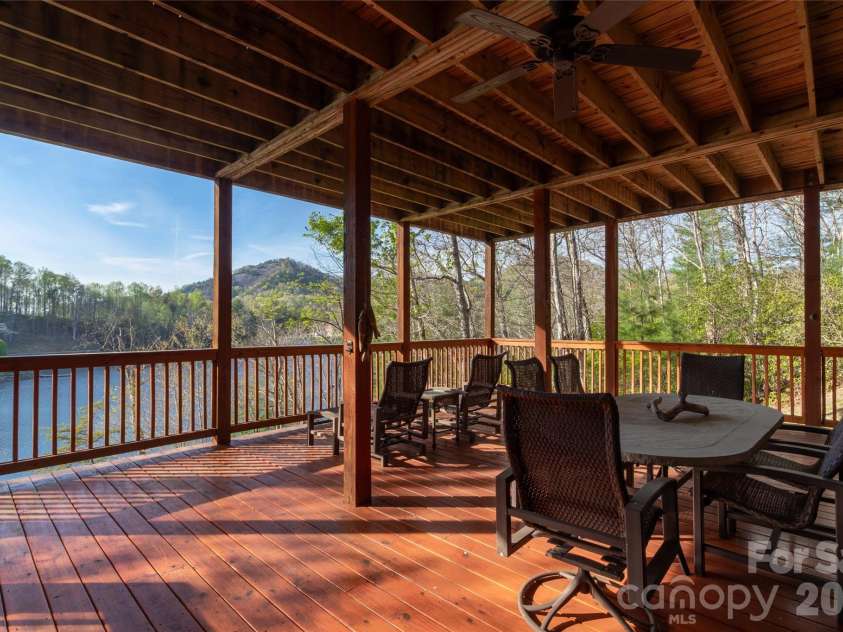98 Eagle Watch Drive, Tuckasegee, NC 28783.  MLS# CAR4383466, YatesRealty ID 26378. 