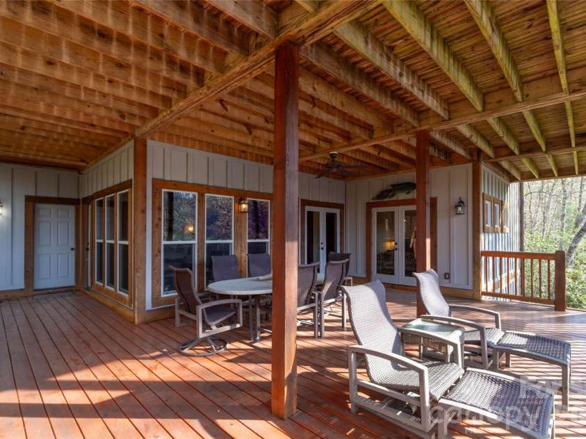 98 Eagle Watch Drive, Tuckasegee, NC 28783.  MLS# CAR4383466, YatesRealty ID 26378. 