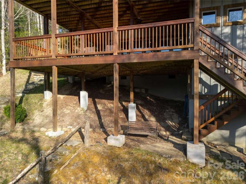 98 Eagle Watch Drive, Tuckasegee, NC 28783.  MLS# CAR4383466, YatesRealty ID 26378. 