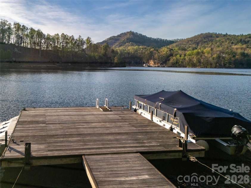 98 Eagle Watch Drive, Tuckasegee, NC 28783.  MLS# CAR4383466, YatesRealty ID 26378. 