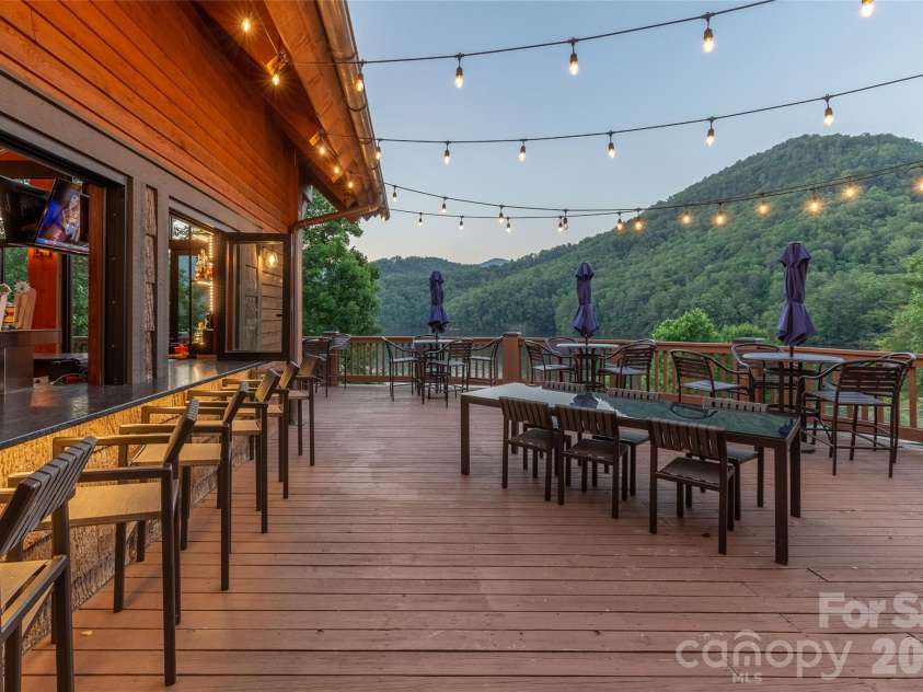 98 Eagle Watch Drive, Tuckasegee, NC 28783.  MLS# CAR4383466, YatesRealty ID 26378. 