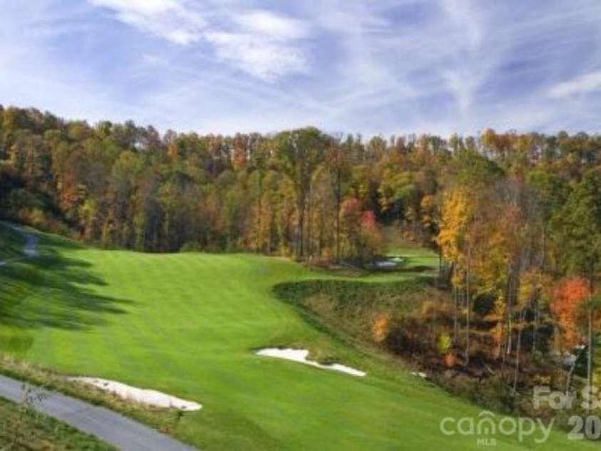 98 Eagle Watch Drive, Tuckasegee, NC 28783.  MLS# CAR4383466, YatesRealty ID 26378. 