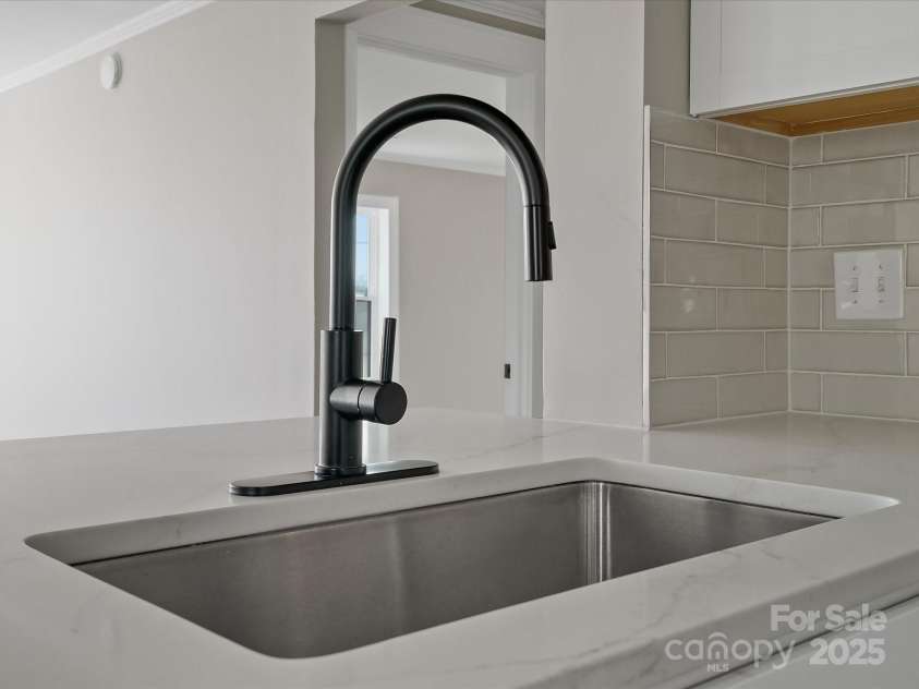 811 Austin Street, Albemarle, NC 28001.  MLS# CAR4224576, YatesRealty ID 2638. 