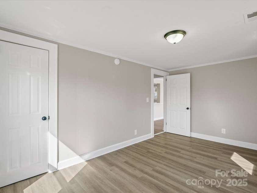 811 Austin Street, Albemarle, NC 28001.  MLS# CAR4224576, YatesRealty ID 2638. 