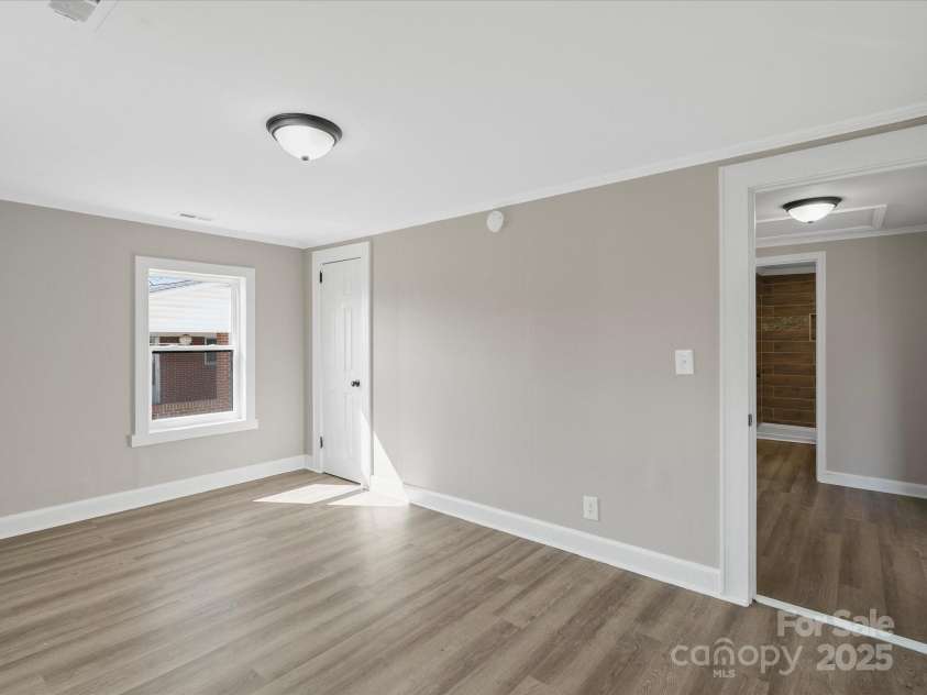 811 Austin Street, Albemarle, NC 28001.  MLS# CAR4224576, YatesRealty ID 2638. 