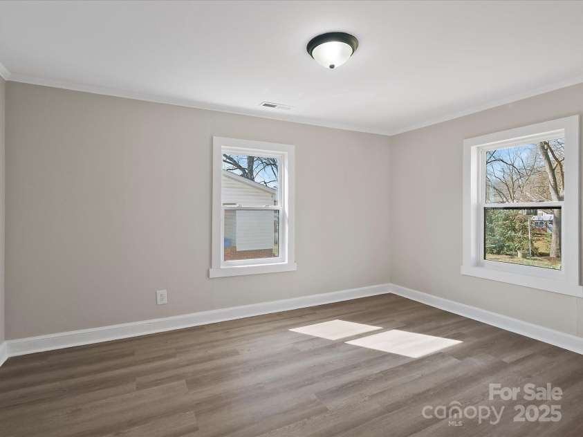 811 Austin Street, Albemarle, NC 28001.  MLS# CAR4224576, YatesRealty ID 2638. 