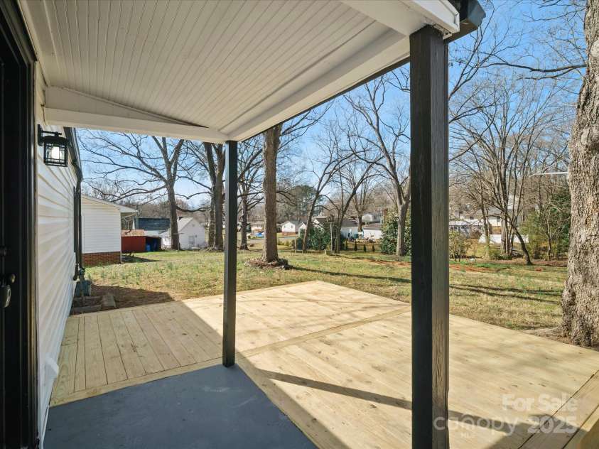 811 Austin Street, Albemarle, NC 28001.  MLS# CAR4224576, YatesRealty ID 2638. 