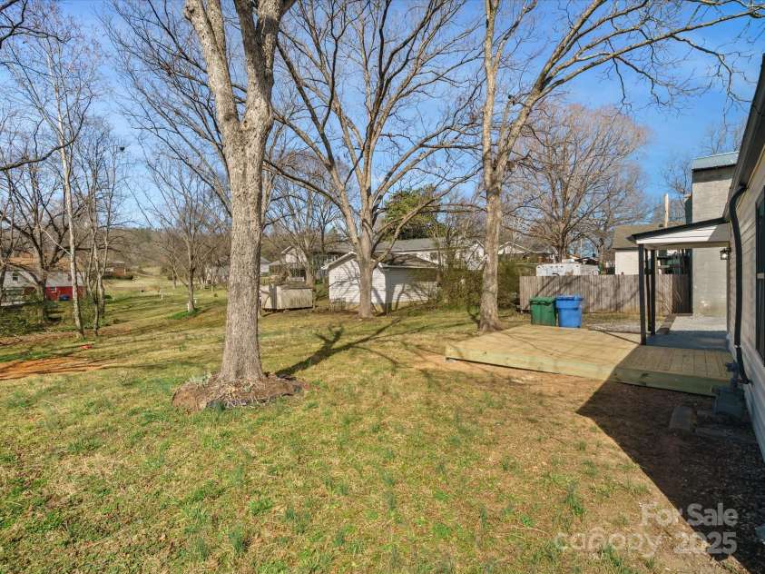 811 Austin Street, Albemarle, NC 28001.  MLS# CAR4224576, YatesRealty ID 2638. 