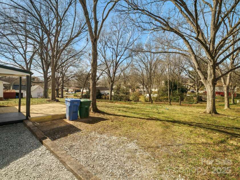 811 Austin Street, Albemarle, NC 28001.  MLS# CAR4224576, YatesRealty ID 2638. 