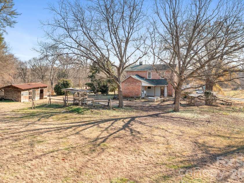 787 Startown Road, Lincolnton, NC 28092.  MLS# CAR4371485, YatesRealty ID 26382. 