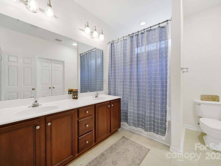 436 Third Baxter Street, Fort Mill, SC 29708.  MLS# CAR4259453, YatesRealty ID 26385. 