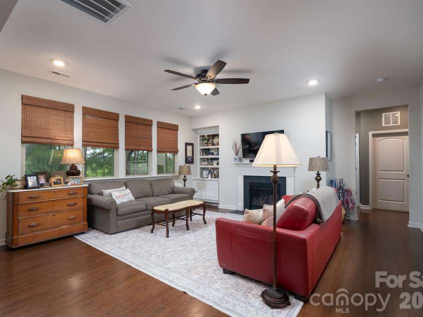 858 Double Oak Lane, Concord, NC 28025.  MLS# CAR4378492, YatesRealty ID 26385. 