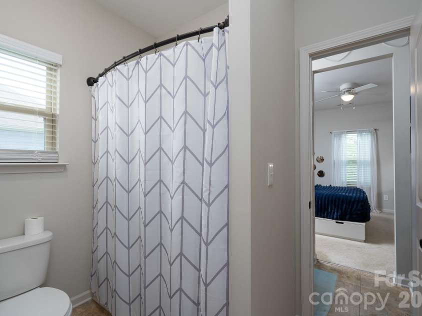 858 Double Oak Lane, Concord, NC 28025.  MLS# CAR4378492, YatesRealty ID 26385. 