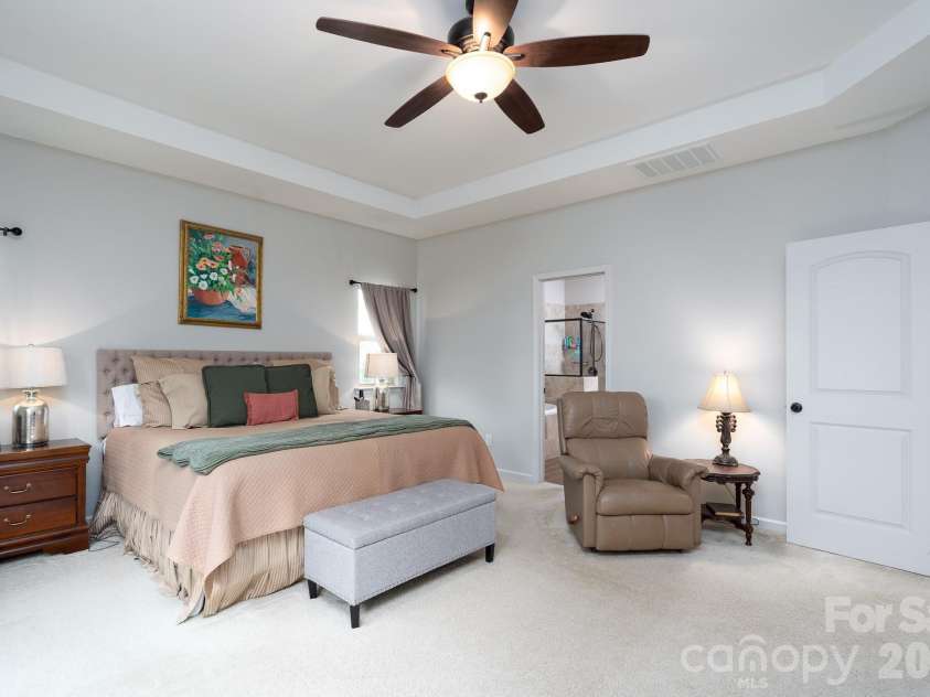 858 Double Oak Lane, Concord, NC 28025.  MLS# CAR4378492, YatesRealty ID 26385. 