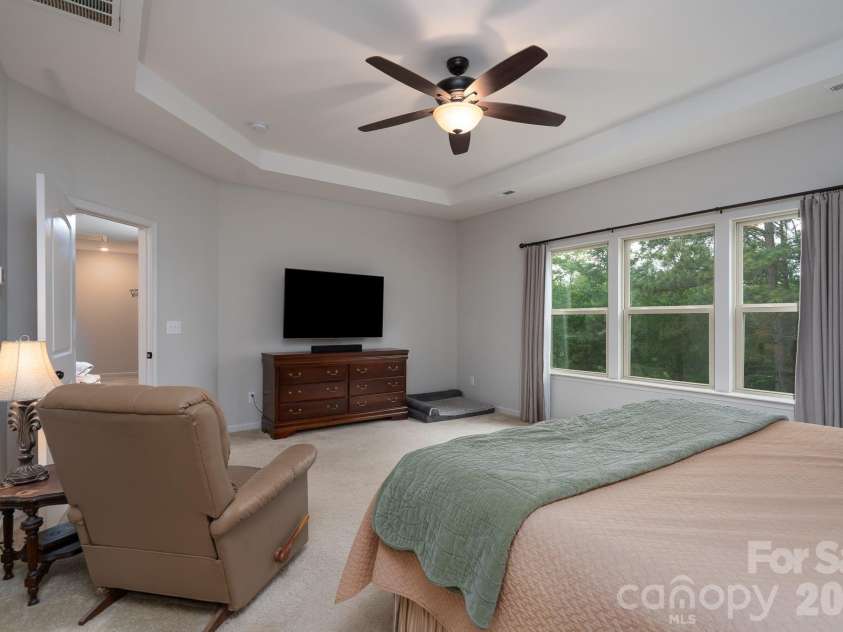858 Double Oak Lane, Concord, NC 28025.  MLS# CAR4378492, YatesRealty ID 26385. 