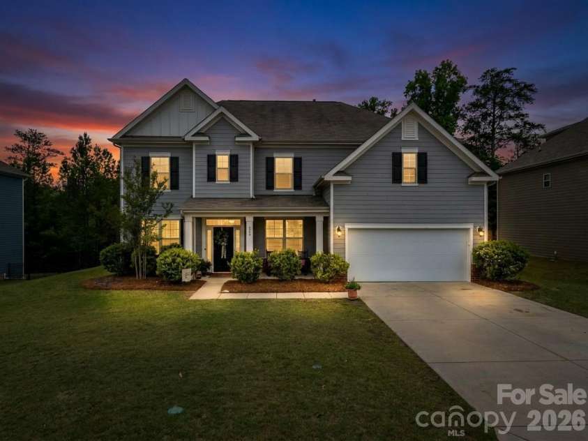 858 Double Oak Lane, Concord, NC 28025.  MLS# CAR4378492, YatesRealty ID 26385. 