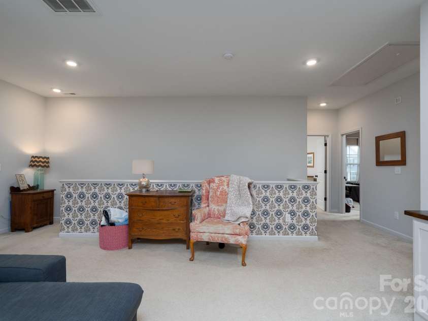 858 Double Oak Lane, Concord, NC 28025.  MLS# CAR4378492, YatesRealty ID 26385. Loft