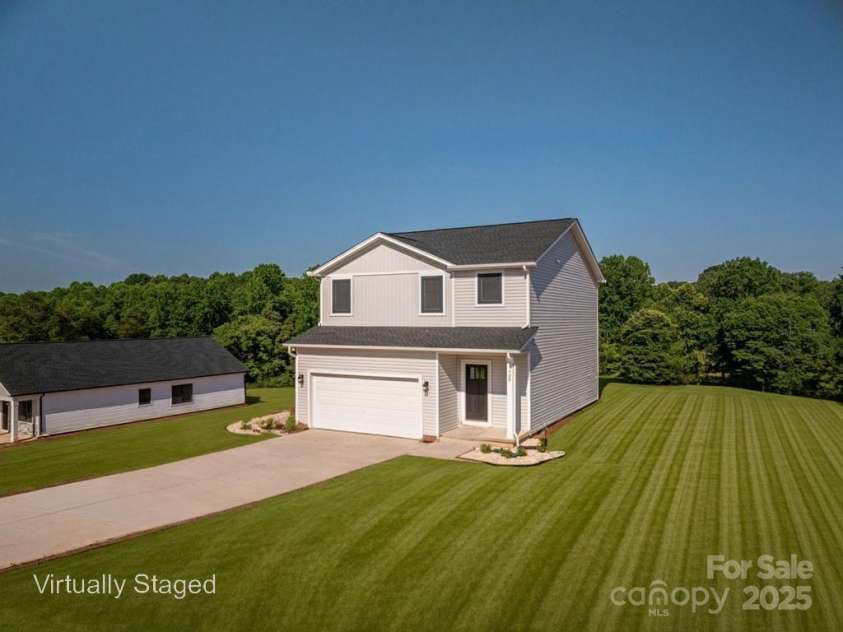 823 32nd Street, Conover, NC 28613.  MLS# CAR4268115, YatesRealty ID 26386. 