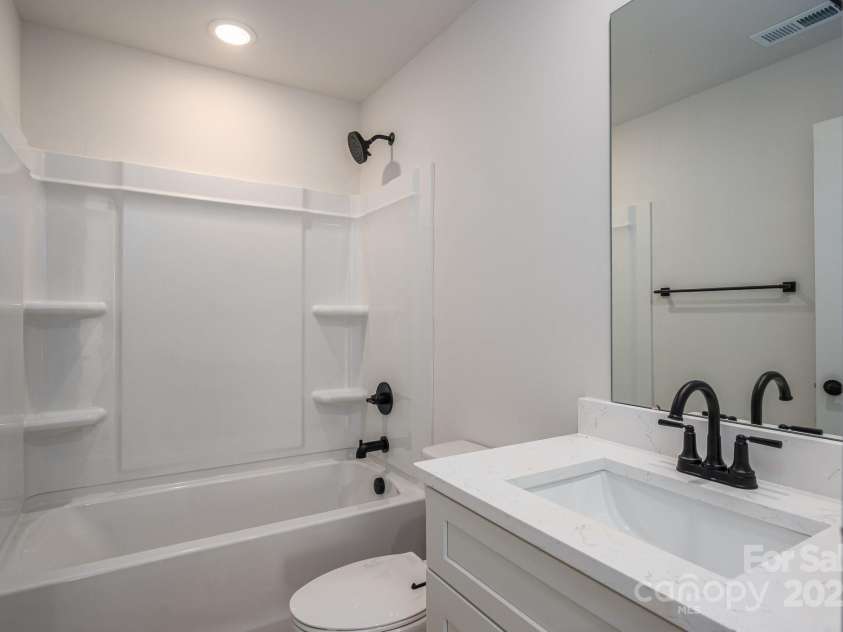 823 32nd Street, Conover, NC 28613.  MLS# CAR4268115, YatesRealty ID 26386. 