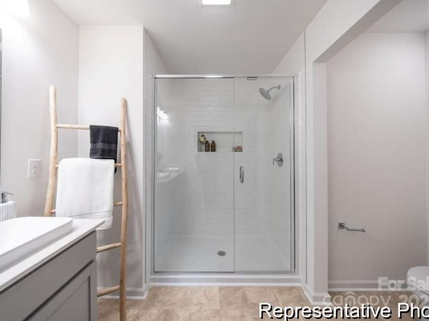 11339 Magpie Court, Charlotte, NC 28215.  MLS# CAR4277184, YatesRealty ID 26387. 