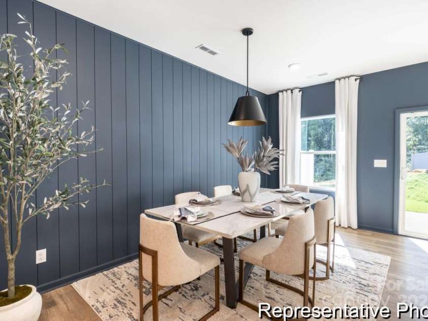 11339 Magpie Court, Charlotte, NC 28215.  MLS# CAR4277184, YatesRealty ID 26387. 