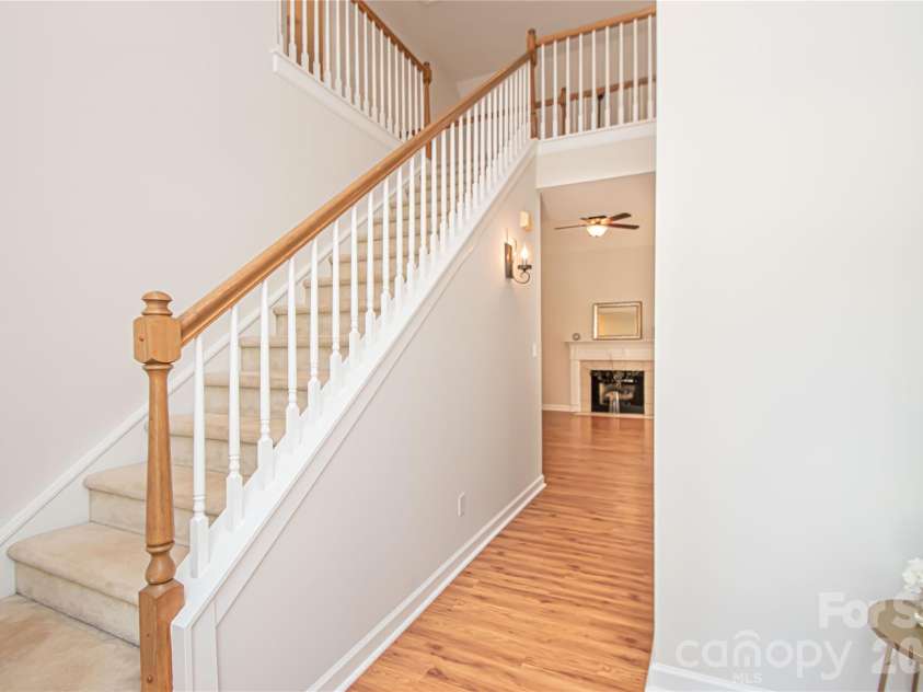 1621 Mountain Ashe Court, Matthews, NC 28105.  MLS# CAR4385582, YatesRealty ID 26387. 