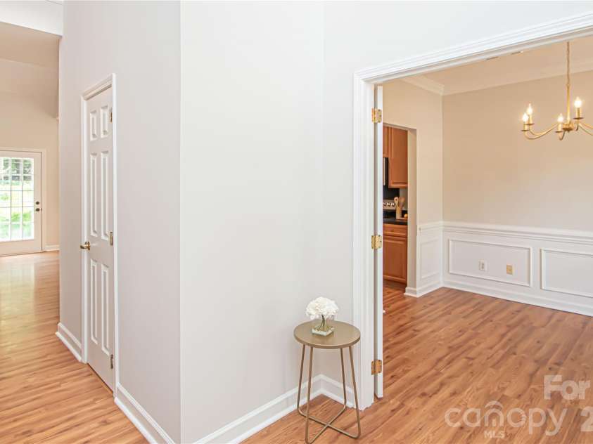 1621 Mountain Ashe Court, Matthews, NC 28105.  MLS# CAR4385582, YatesRealty ID 26387. 