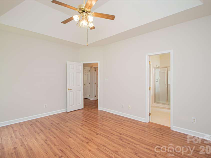 1621 Mountain Ashe Court, Matthews, NC 28105.  MLS# CAR4385582, YatesRealty ID 26387. 