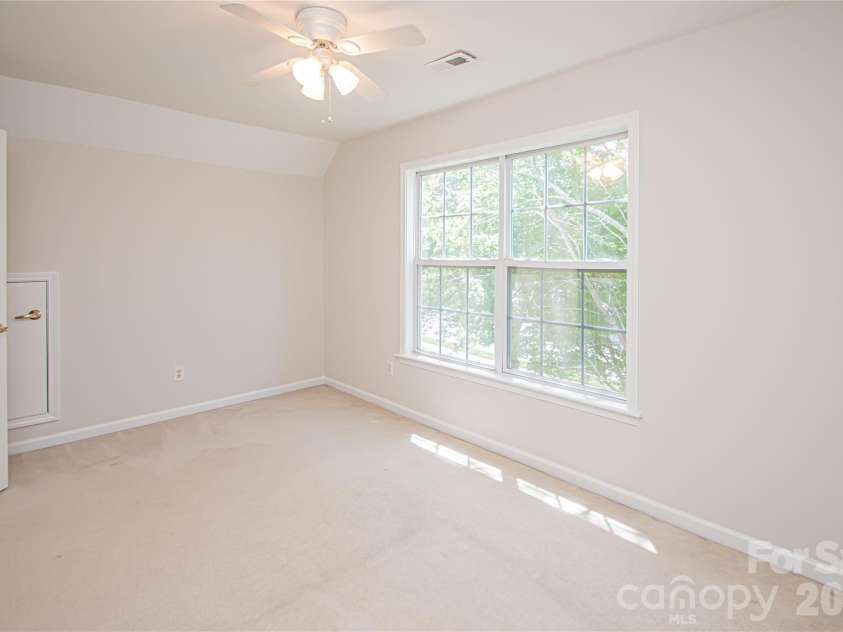 1621 Mountain Ashe Court, Matthews, NC 28105.  MLS# CAR4385582, YatesRealty ID 26387. 
