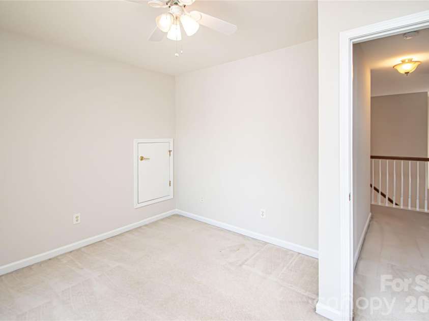 1621 Mountain Ashe Court, Matthews, NC 28105.  MLS# CAR4385582, YatesRealty ID 26387. 