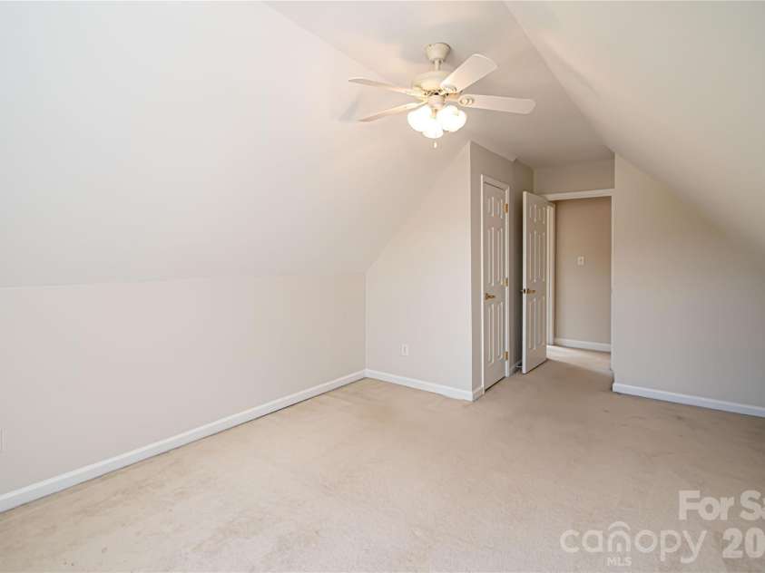 1621 Mountain Ashe Court, Matthews, NC 28105.  MLS# CAR4385582, YatesRealty ID 26387. 