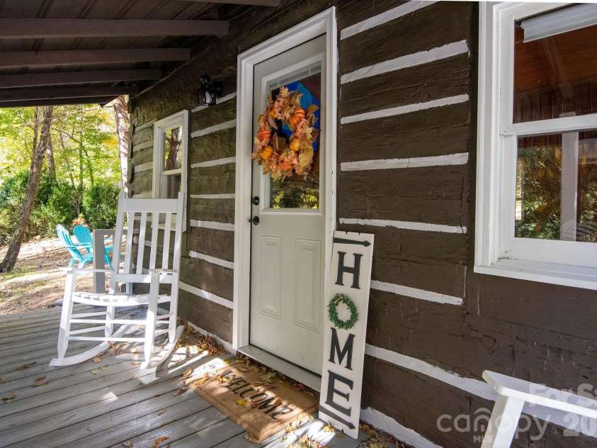 284 Grady Winkler Road, Boone, NC 28607.  MLS# CAR4397278, YatesRealty ID 26388. 