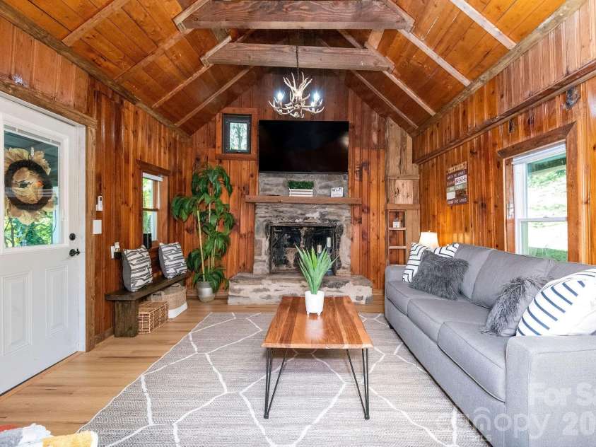 284 Grady Winkler Road, Boone, NC 28607.  MLS# CAR4397278, YatesRealty ID 26388. 