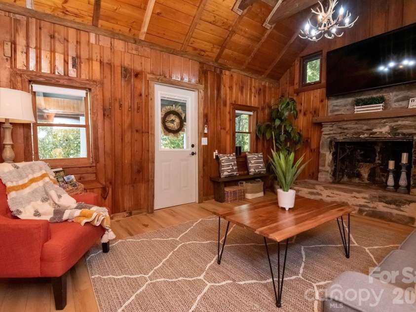 284 Grady Winkler Road, Boone, NC 28607.  MLS# CAR4397278, YatesRealty ID 26388. 