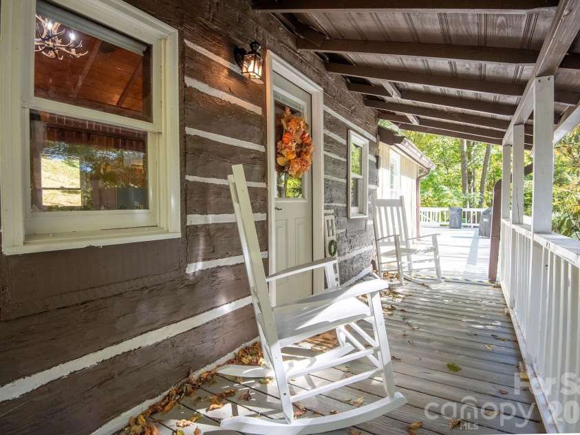 284 Grady Winkler Road, Boone, NC 28607.  MLS# CAR4397278, YatesRealty ID 26388. 
