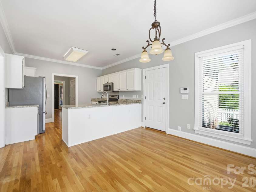 805 Celbridge Court, Charlotte, NC 28270.  MLS# CAR4386155, YatesRealty ID 26389. Breakfast Area/Kitchen