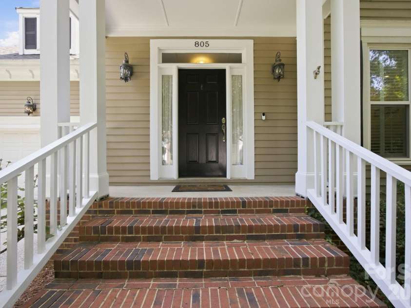 805 Celbridge Court, Charlotte, NC 28270.  MLS# CAR4386155, YatesRealty ID 26389. Covered Front Entrance 