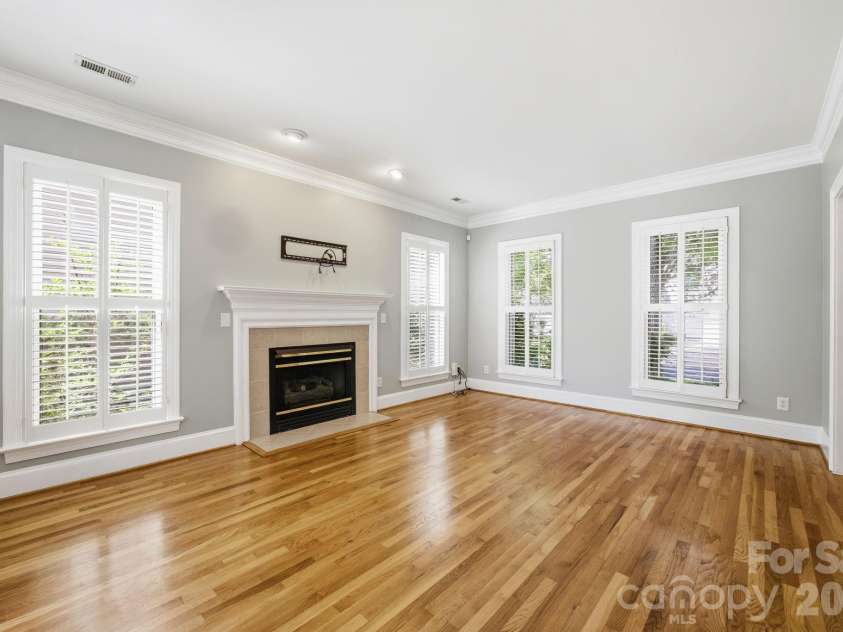 805 Celbridge Court, Charlotte, NC 28270.  MLS# CAR4386155, YatesRealty ID 26389. Living Room