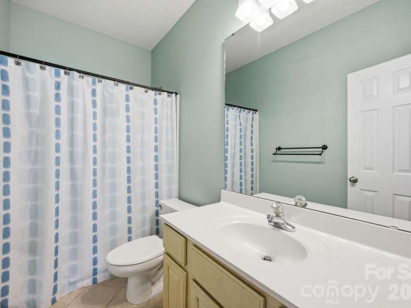 805 Celbridge Court, Charlotte, NC 28270.  MLS# CAR4386155, YatesRealty ID 26389. Secondary Bath