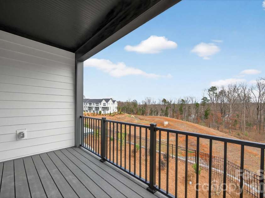 212 Ferebee Place, Charlotte, NC 28213.  MLS# CAR4335439, YatesRealty ID 2639. Covered Terrace